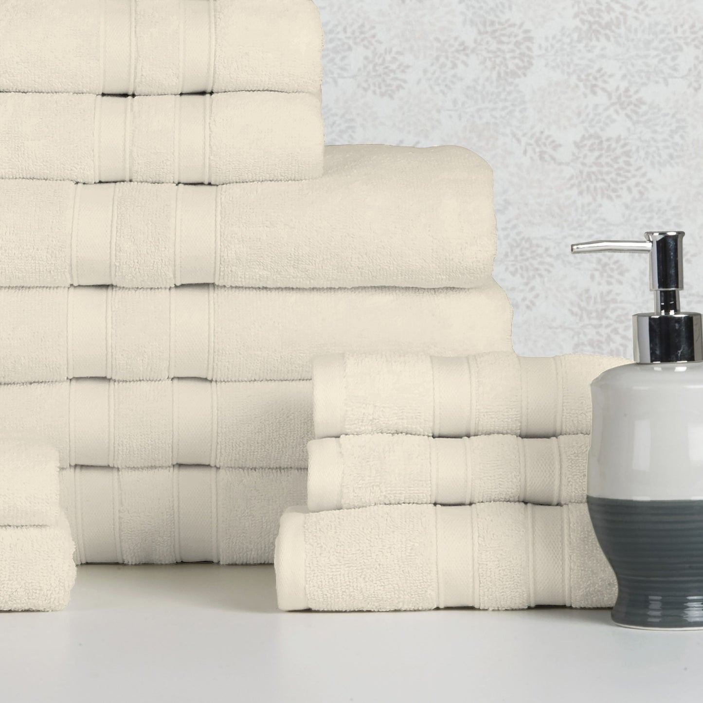 18 Piece 100% Egyptian Cotton Towel Set - Luxurious, Super Absorbent, Made in India - Includes Oversized 6 Bath towels, 6 hand towels, 6 washcloths
