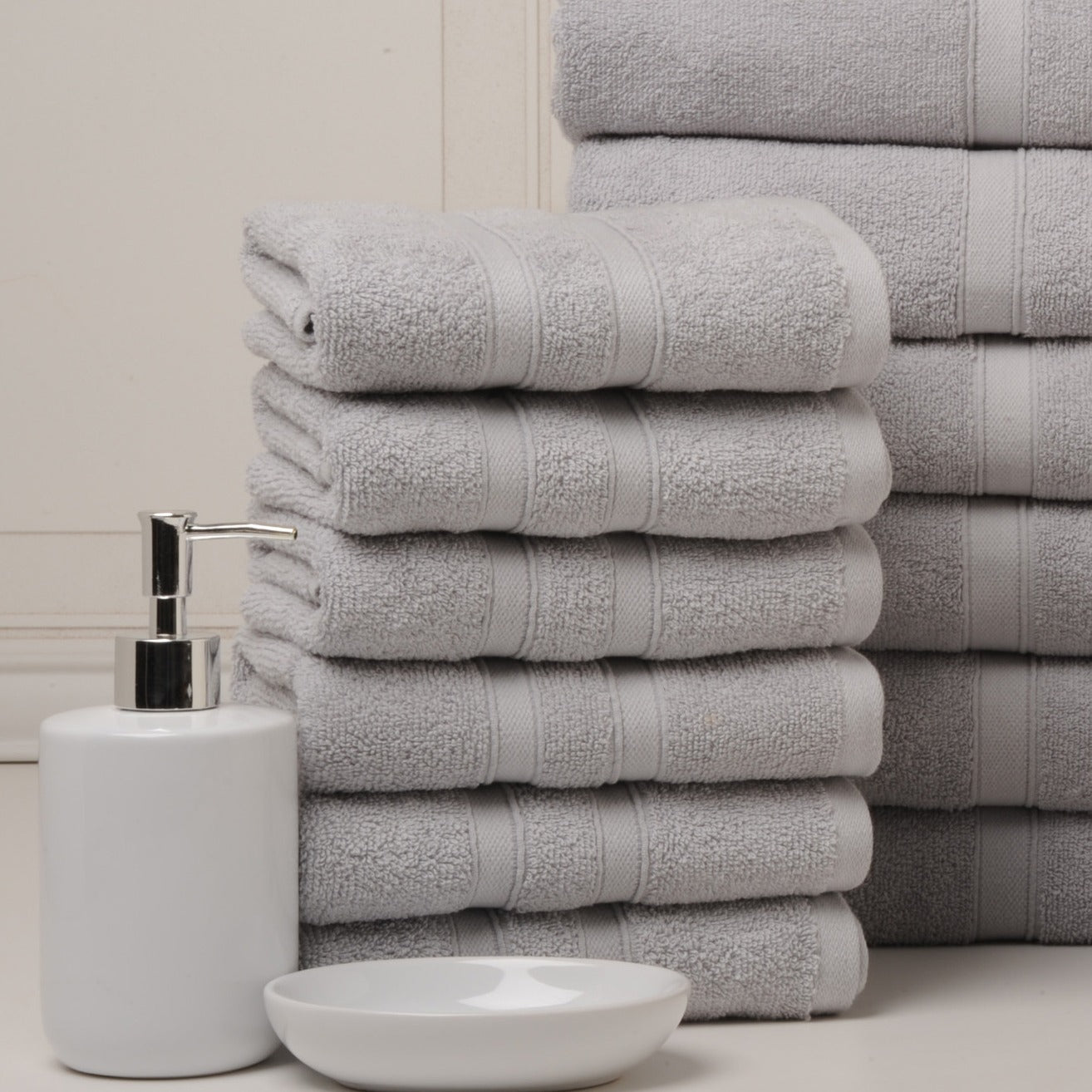 18 Piece 100% Egyptian Cotton Towel Set - Luxurious, Super Absorbent, Made in India - Includes Oversized 6 Bath towels, 6 hand towels, 6 washcloths