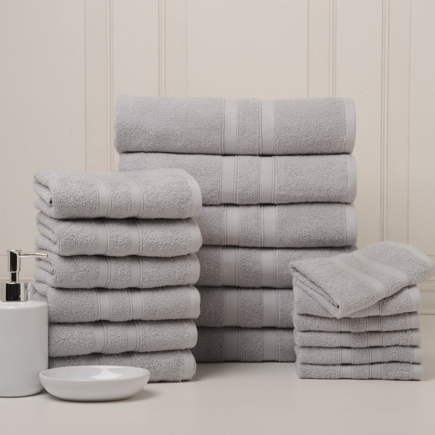 18 Piece 100% Egyptian Cotton Towel Set - Luxurious, Super Absorbent, Made in India - Includes Oversized 6 Bath towels, 6 hand towels, 6 washcloths