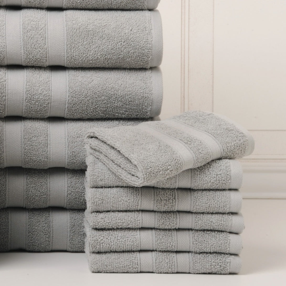 18 Piece 100% Egyptian Cotton Towel Set - Luxurious, Super Absorbent, Made in India - Includes Oversized 6 Bath towels, 6 hand towels, 6 washcloths