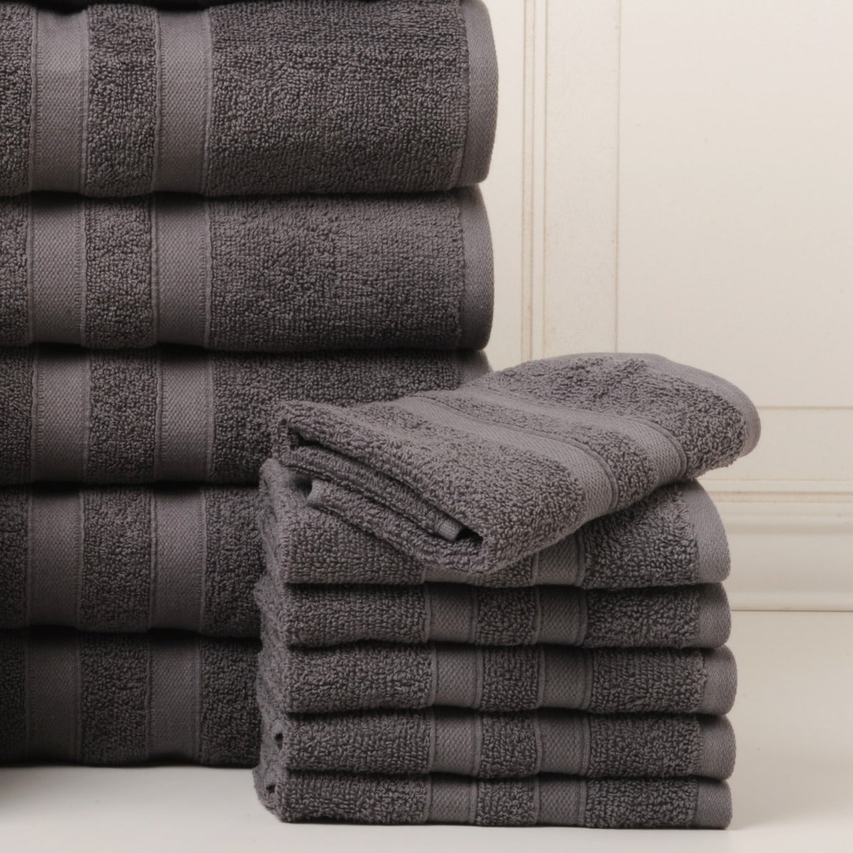 18 Piece 100% Egyptian Cotton Towel Set - Luxurious, Super Absorbent, Made in India - Includes Oversized 6 Bath towels, 6 hand towels, 6 washcloths